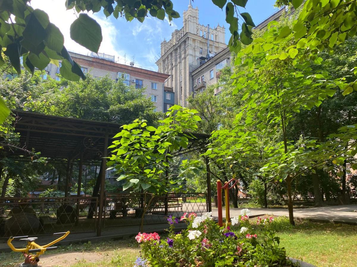 Panorama Luxury Apartment In The House With A Spire, A Historical Building In The City Centre Carcóvia Exterior foto